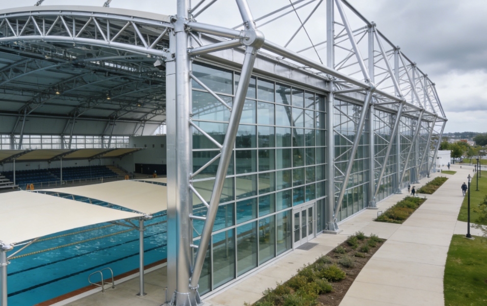 Centres de natation à structure métallique