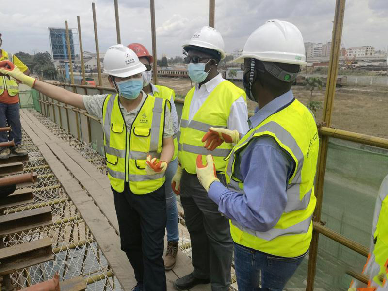 Investigation team on-the-spot investigation.jpg Investigation team on-the-spot investigation.jpg