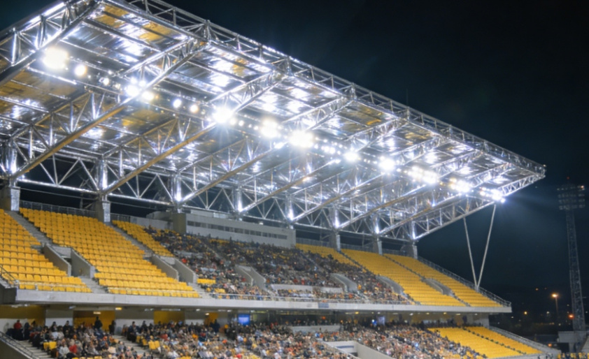 Estrutura de Aço para Estádios e Arquibancadas de Arenas |   Linhas de Visão Projetadas, Segurança Sem Compromissos