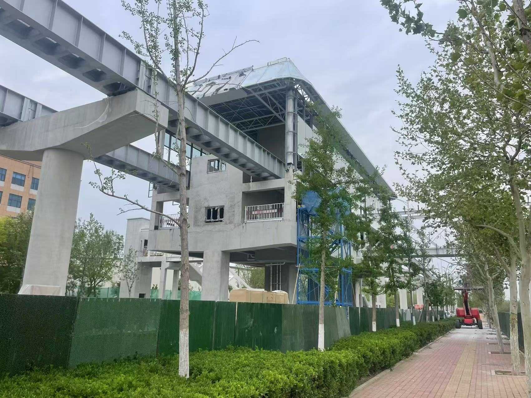 U-Bahn-Station mit vorgefertigter Stahlkonstruktion