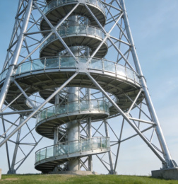 Landschapstoren van staalconstructie