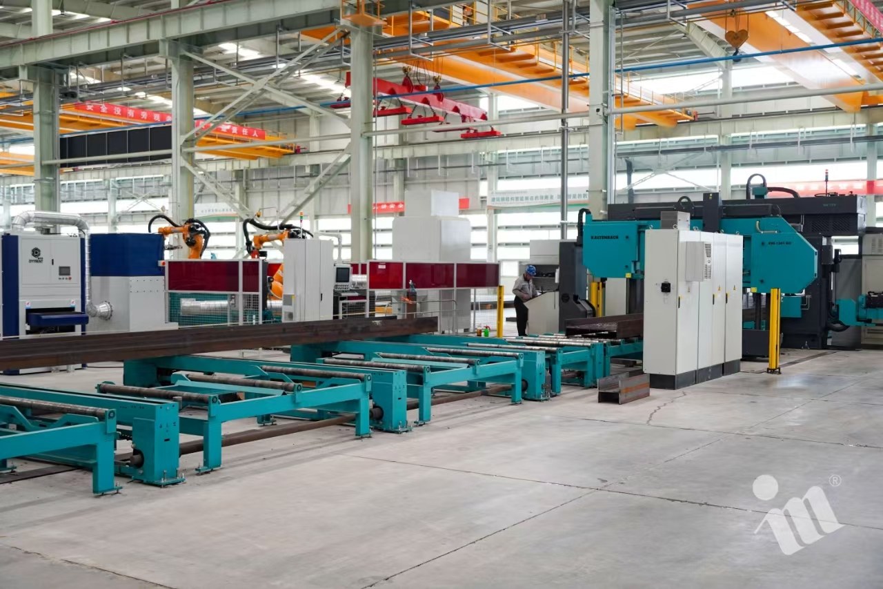 プレハブ鉄骨構造工場ビル