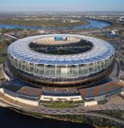 Stade à structure préfabriquée en acier