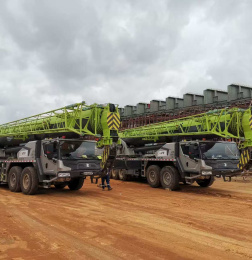 Pont en acier assemblé