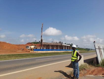 Projet d'autoroute à structure métallique en Côte d'Ivoire