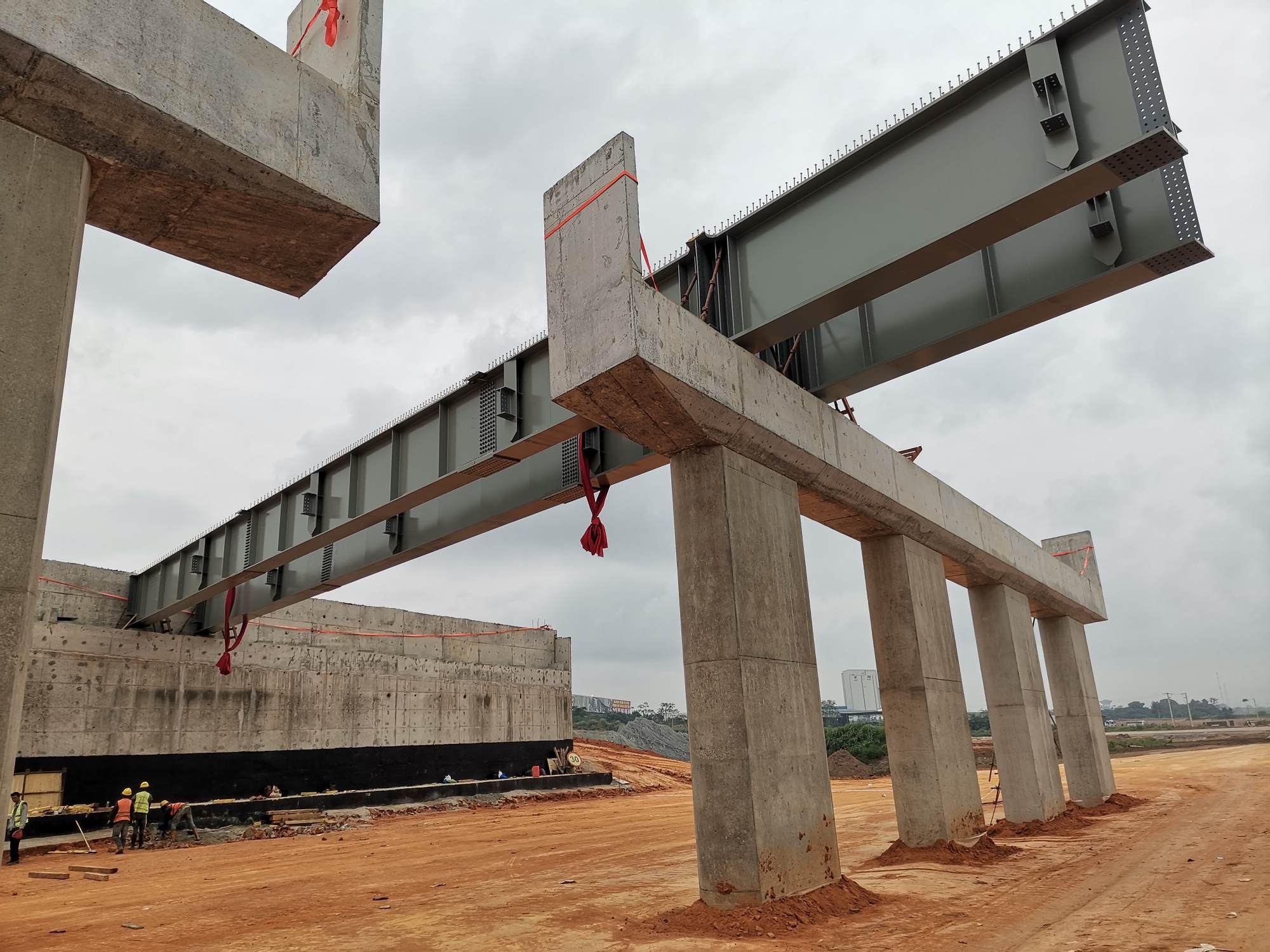 Geprefabriceerde stalen brug