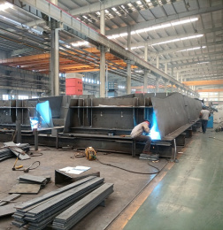  Pont à structure d’acier du Chilien